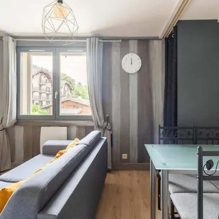 2 Pieces Vue Mont-joly A 2 Pas Tramway Mont-blanc Apartament *